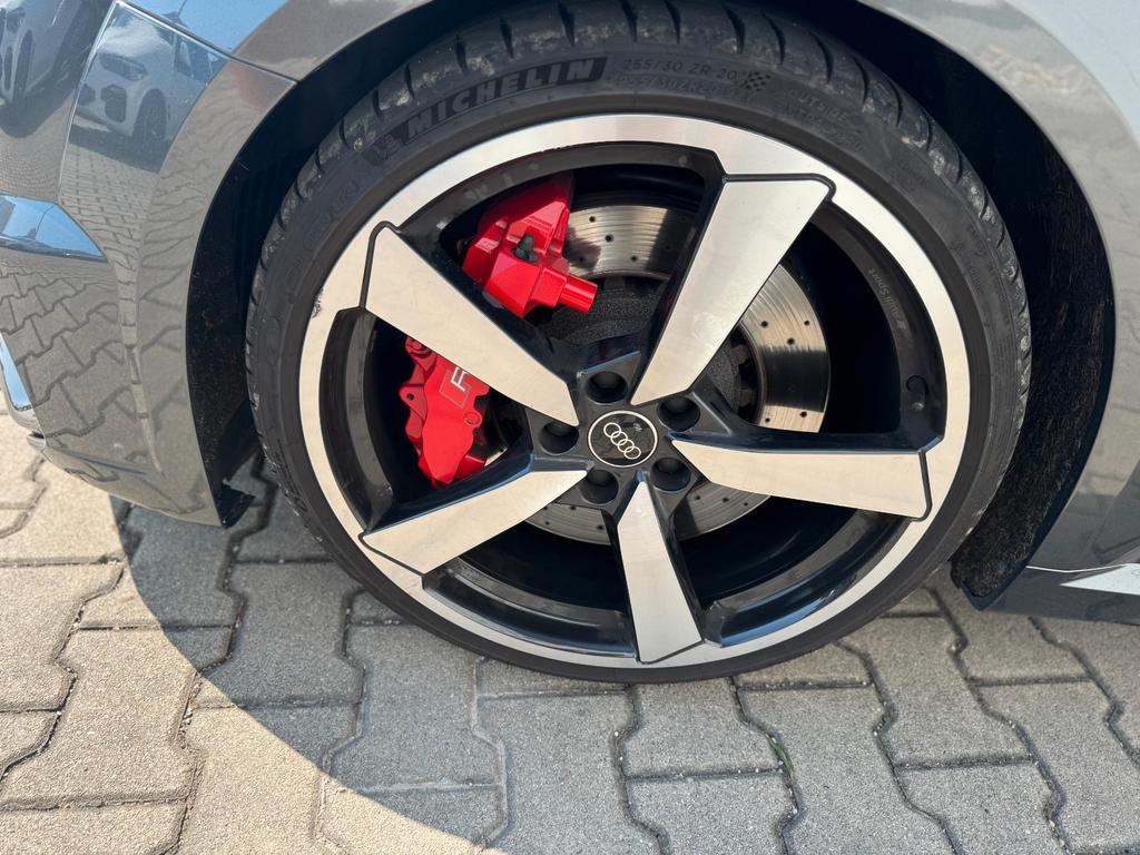 Audi TT RS