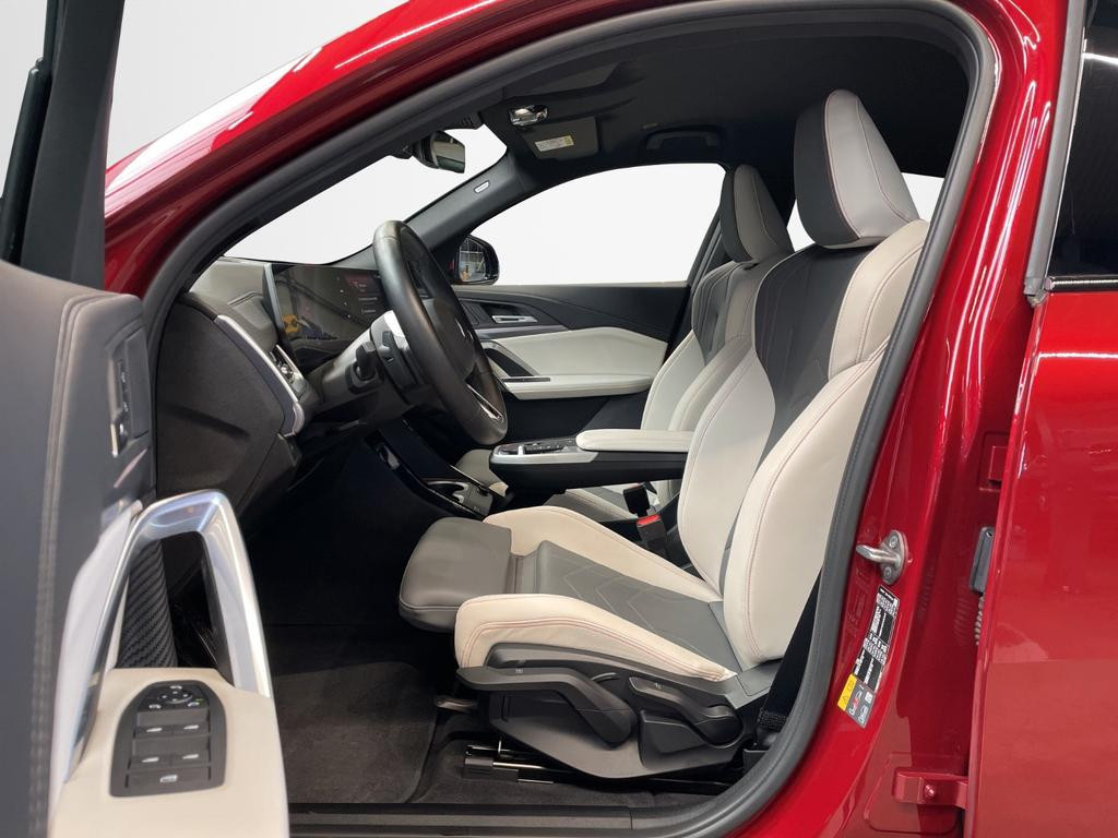 BMW iX2