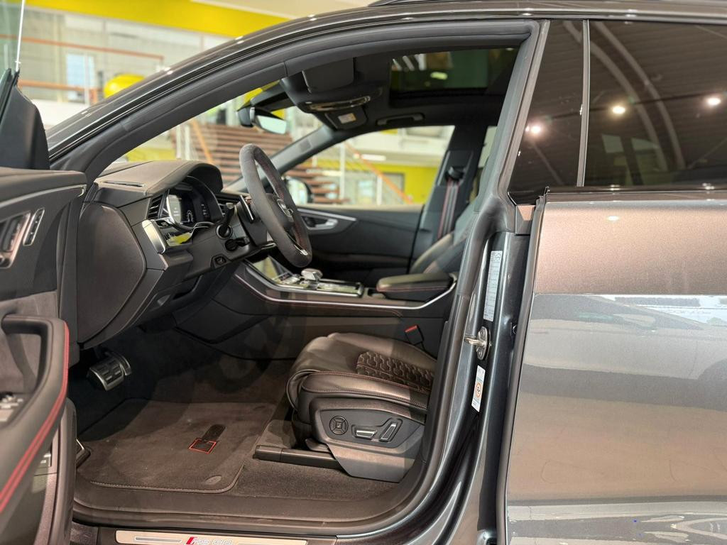 Audi RS Q8