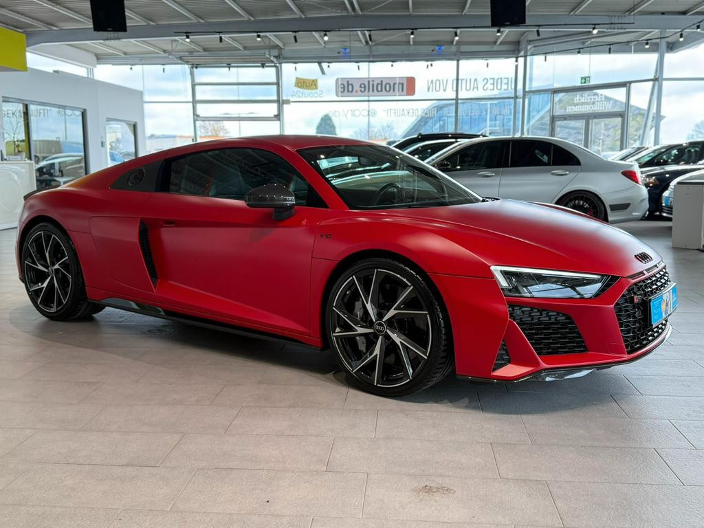 Audi R8