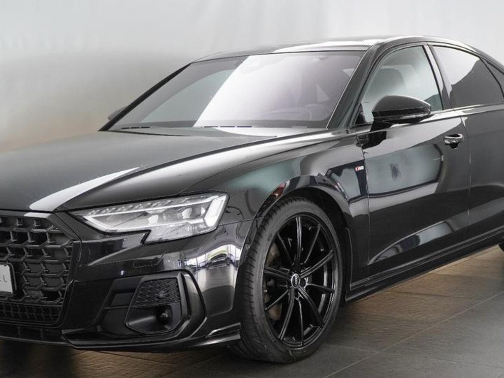 Audi A8 Black Edition S-Line Sport