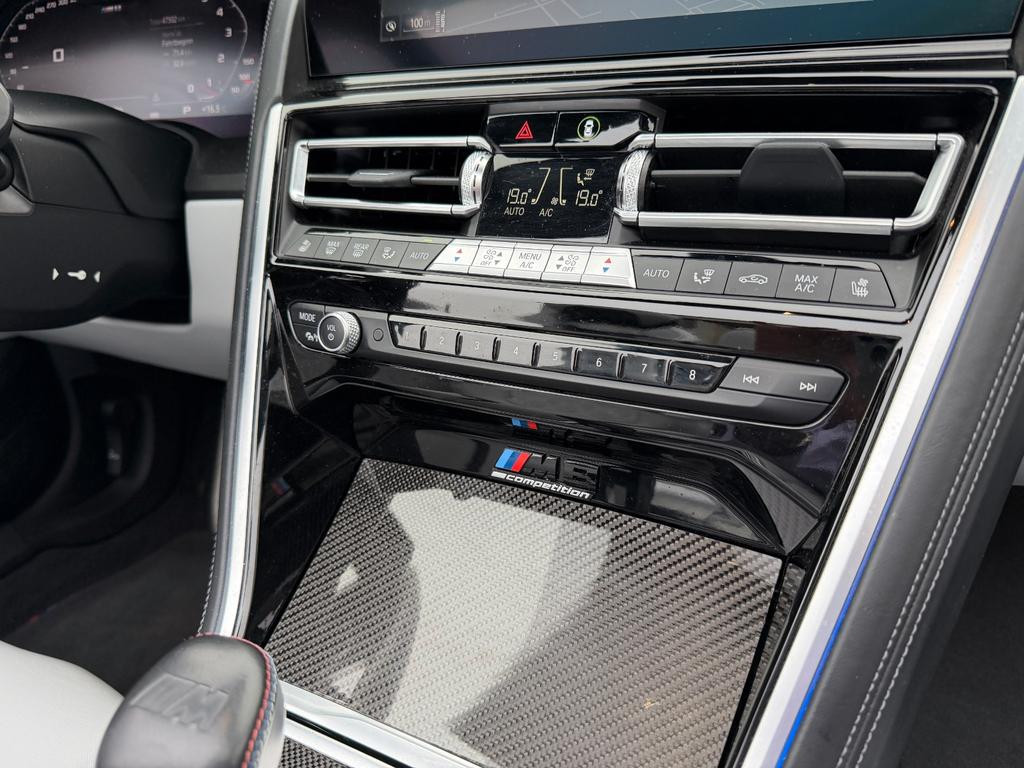 BMW M8