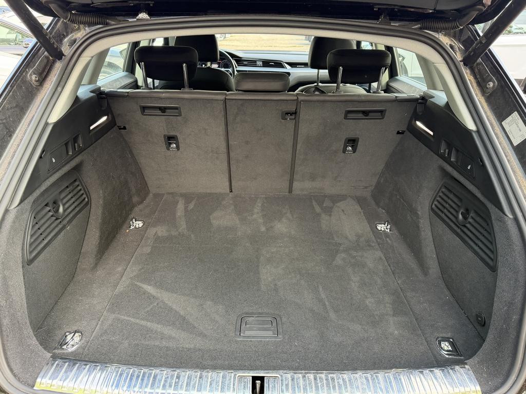 Audi e-tron Quattro 50