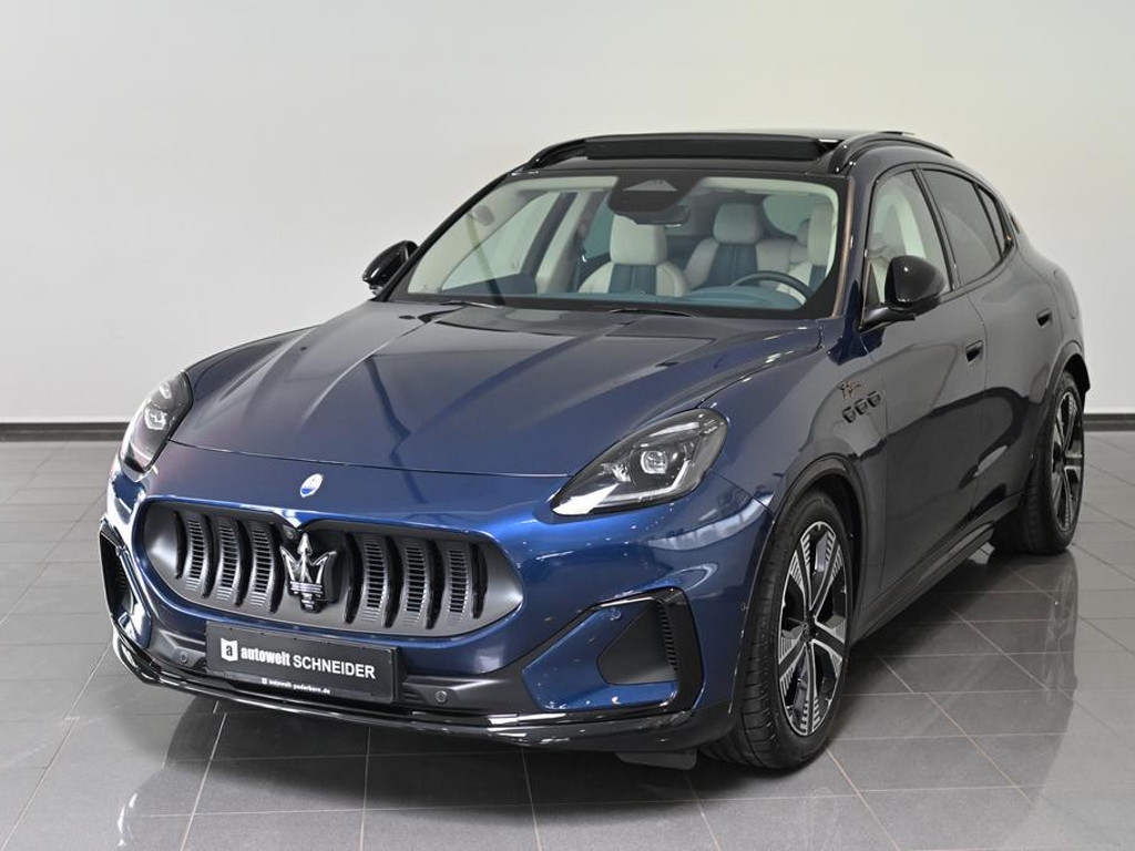 Maserati Grecale Folgere 550 AWD Pano HUD ACC 20"