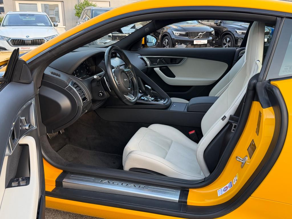 Jaguar F-Type