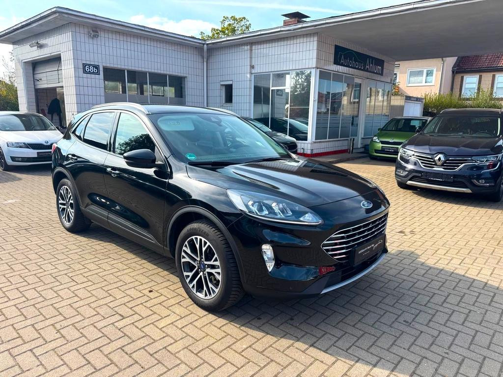 Ford Kuga Titanium Hybrid