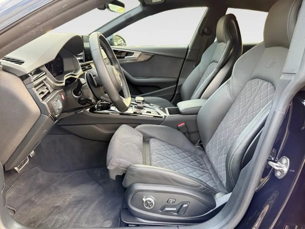 Audi S5