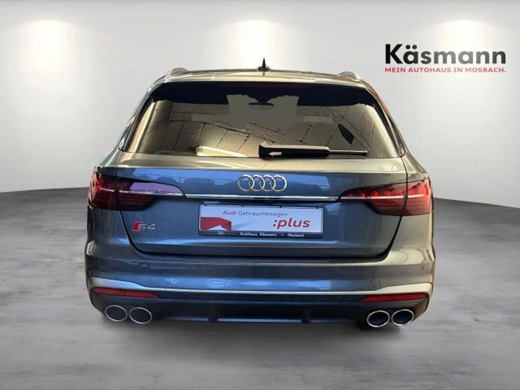 Audi S4