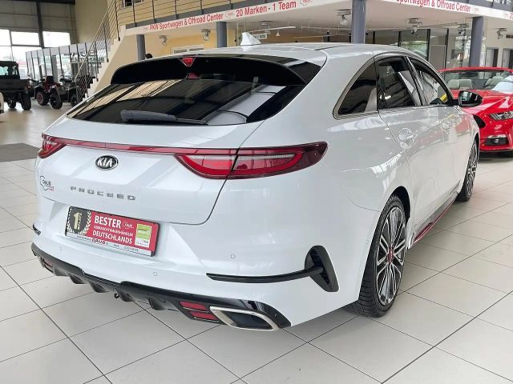 Kia ProCeed