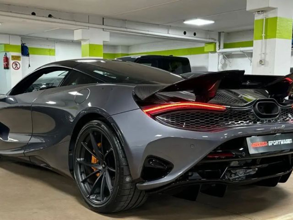 McLaren 750S