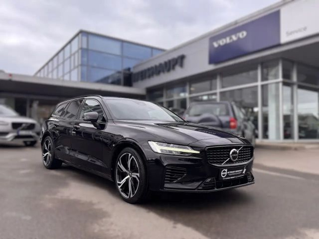 Volvo V60 AWD T8 Plus Dark