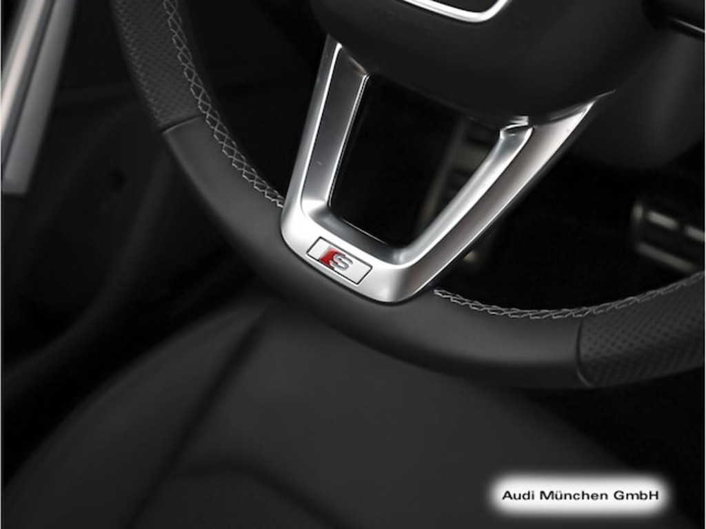 Audi SQ2