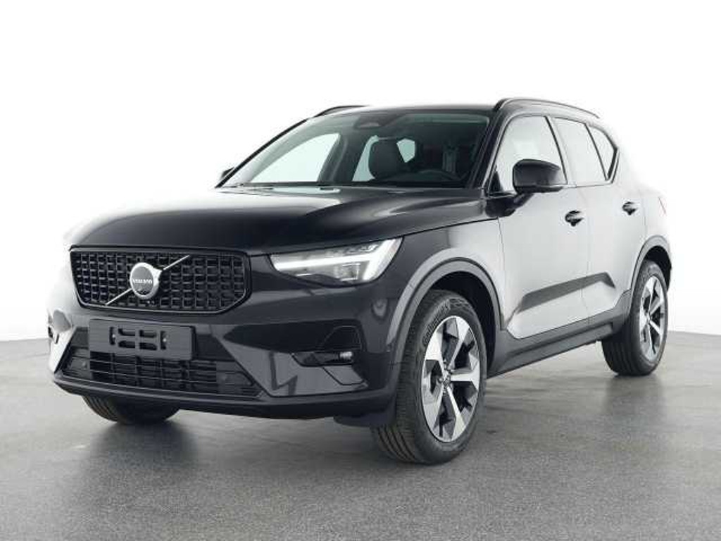 Volvo XC40 Plus Dark