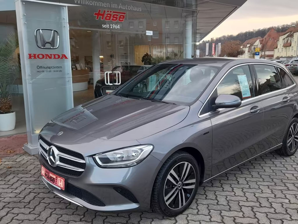 Mercedes-Benz B-Klasse B 250 B 250 e Progressive Sedan