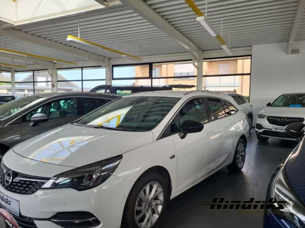 Opel Astra Sports Tourer 1.2 Turbo Turbo