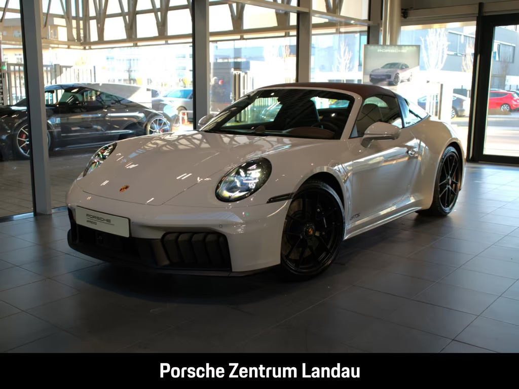 Porsche 911 GTS 4 992 Targa