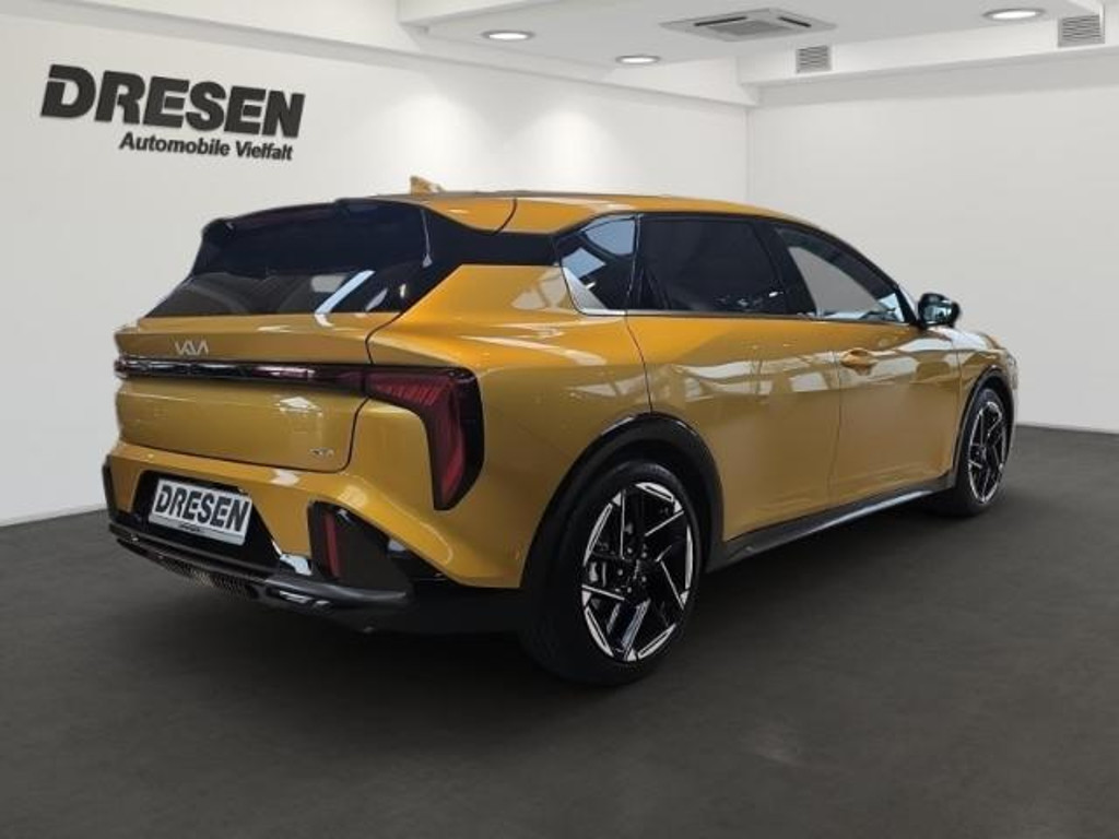Kia K4