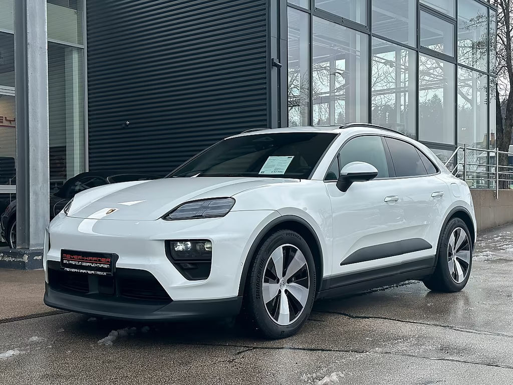 Porsche Macan 4