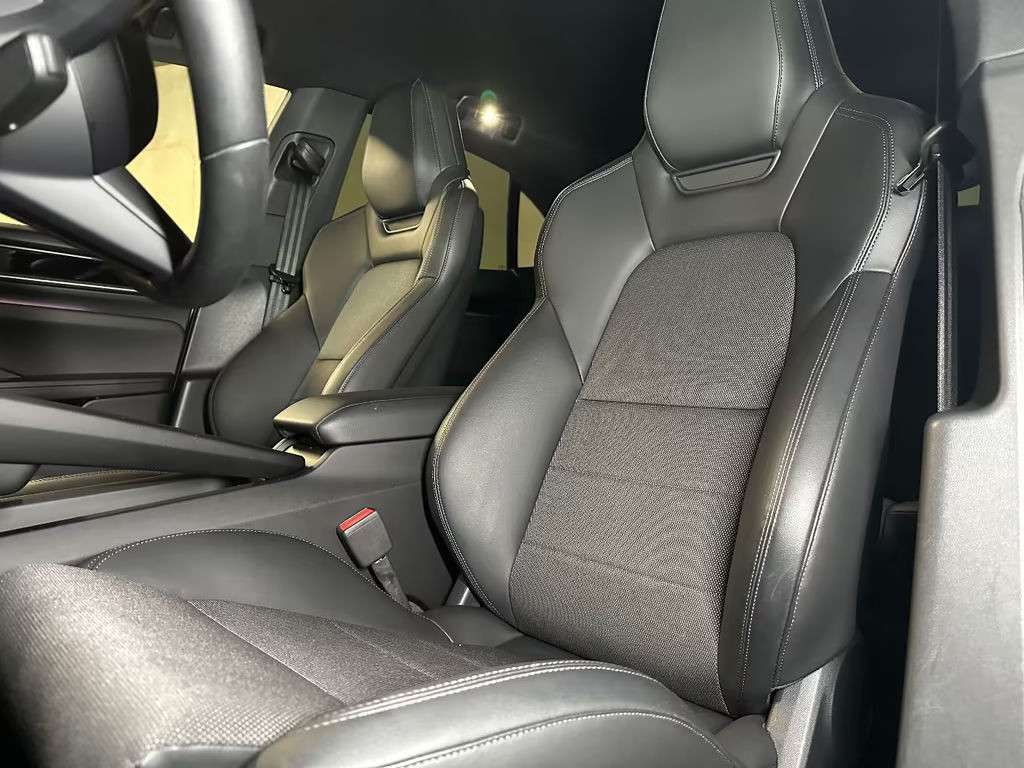 Porsche Macan 4