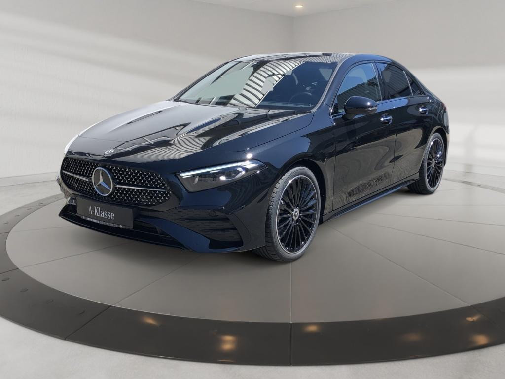 Mercedes-Benz A-Klasse A 220 AMG Line A 220 d