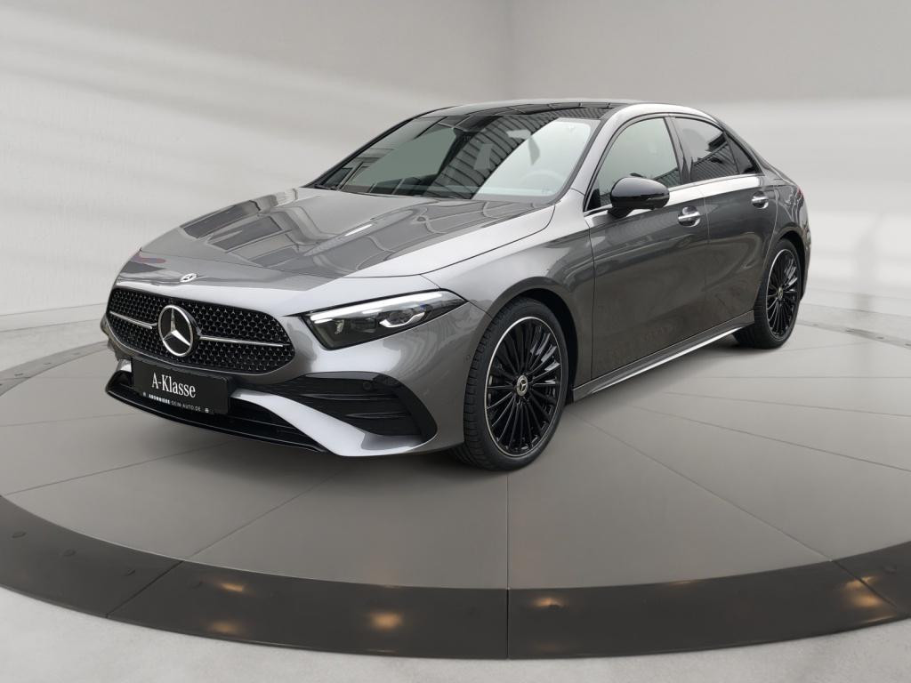 Mercedes-Benz A-Klasse A 220 AMG Line A 220 d