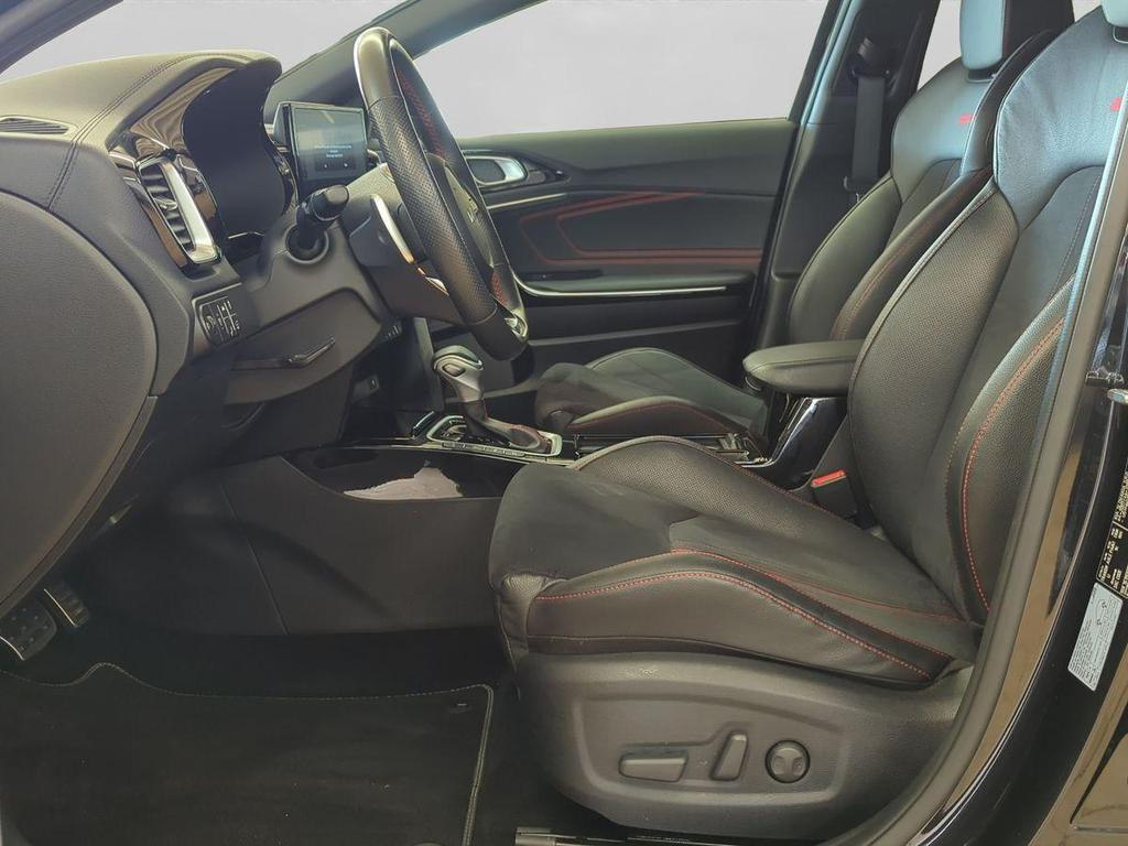 Kia ProCeed