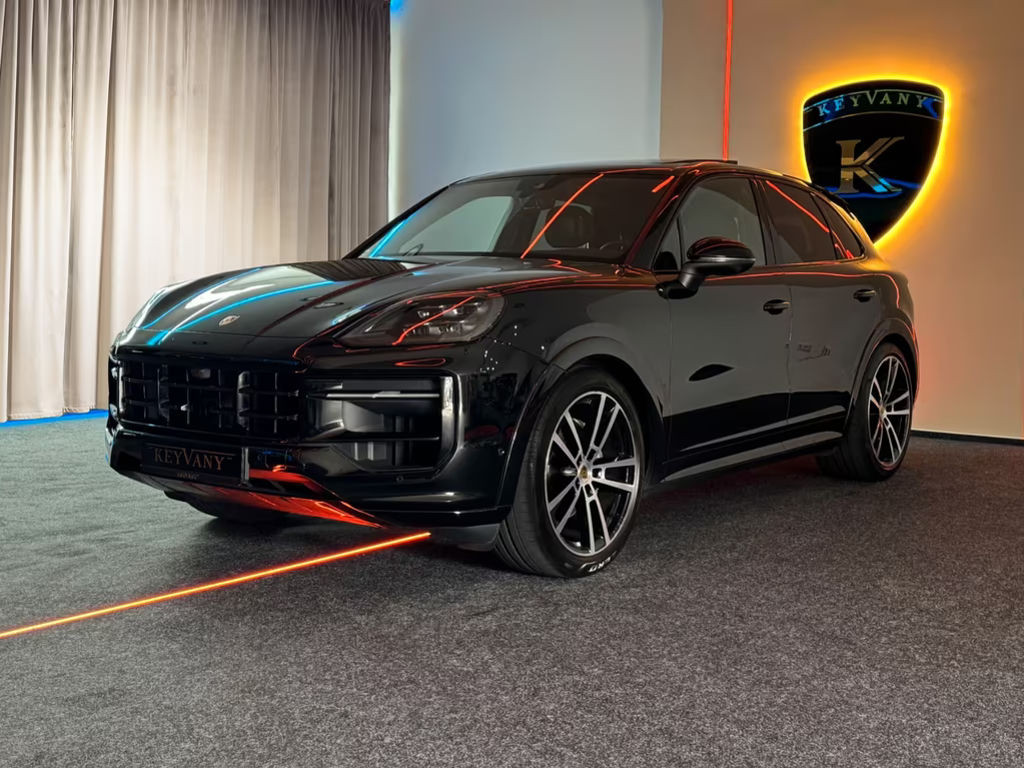 Porsche Cayenne CAYENNE SPORTDESGN/SP.ABGAS/BURMEST/BEIFAH.DISP