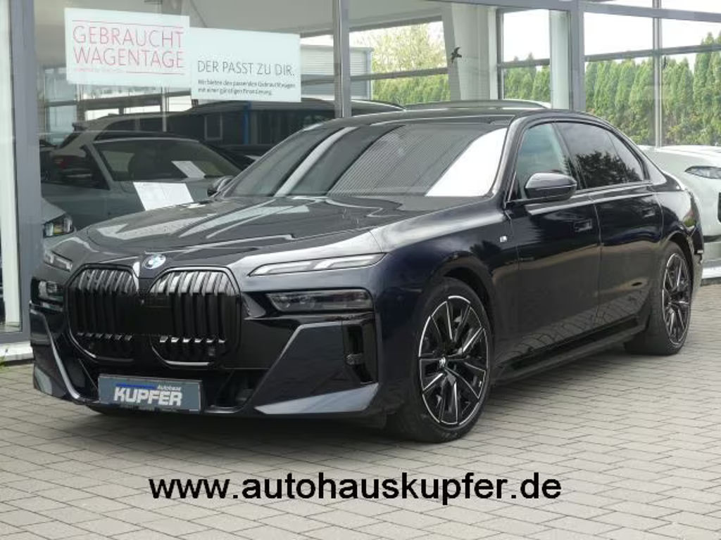 BMW i7 M-Sport Sedan