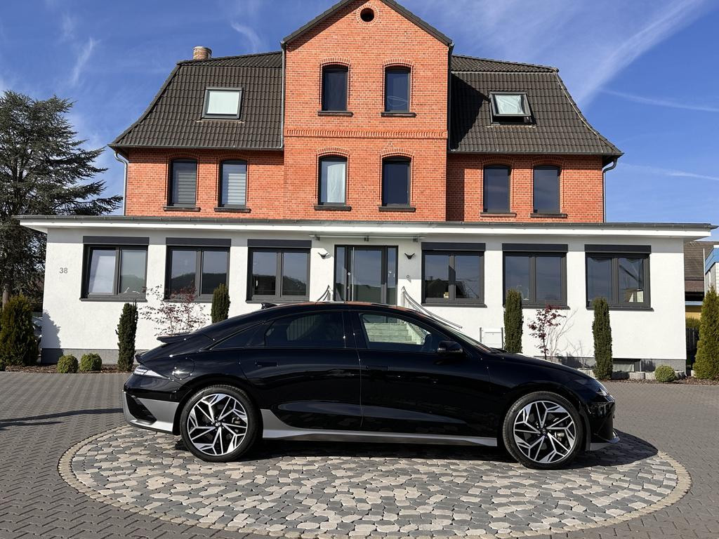Hyundai IONIQ 6 UNIQ Vierwielaandrijving 4WD