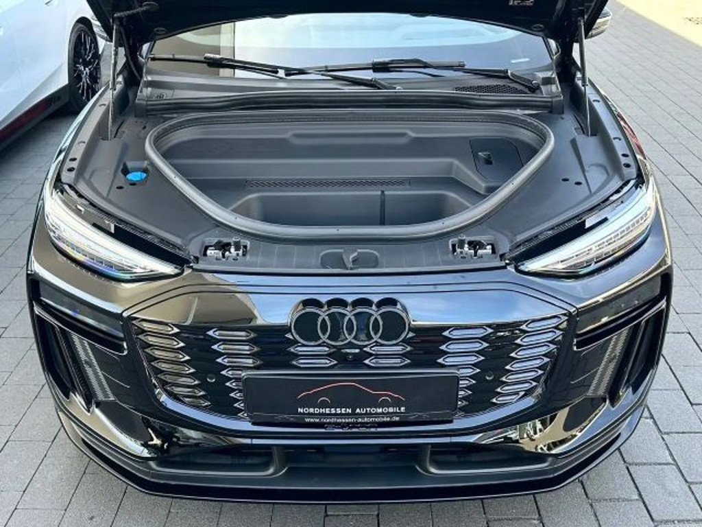 Audi SQ6 e-tron