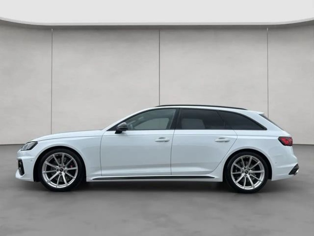 Audi RS4 Avant Quattro