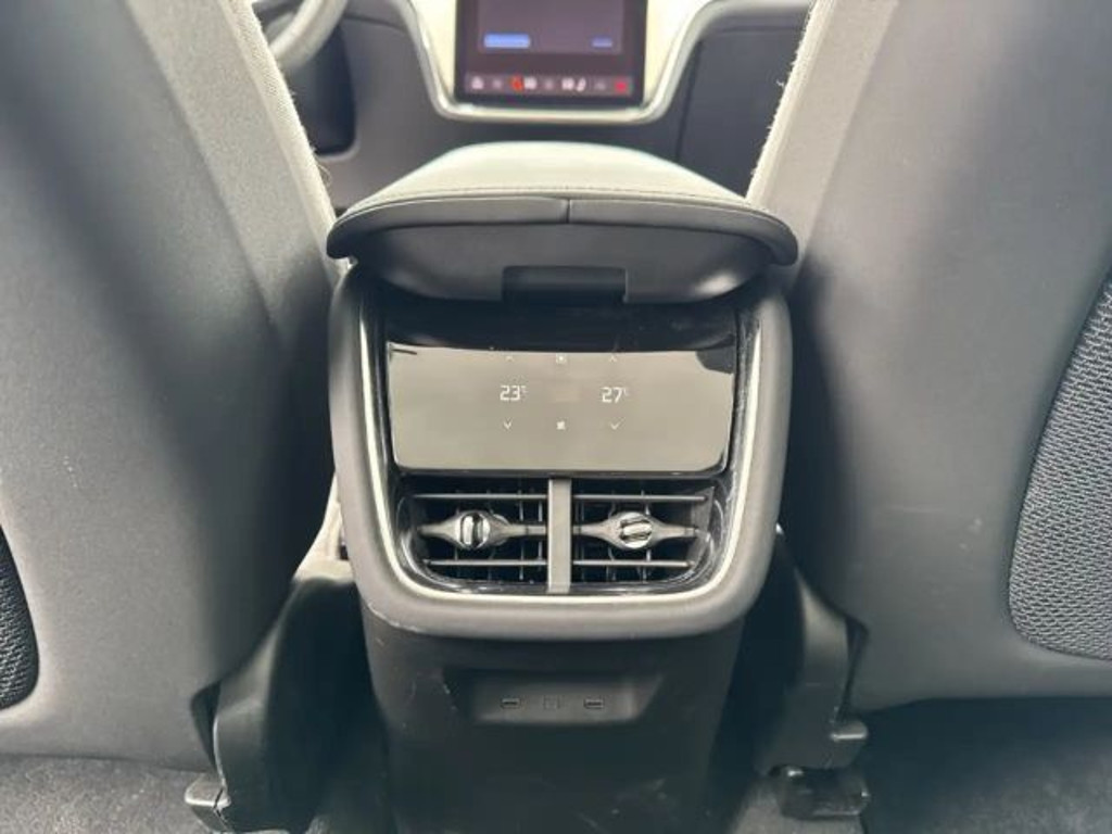 Volvo EX90