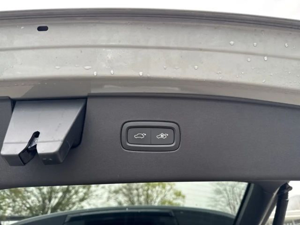 Volvo EX90