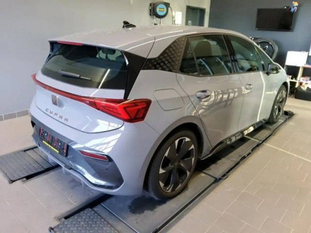 Cupra Born