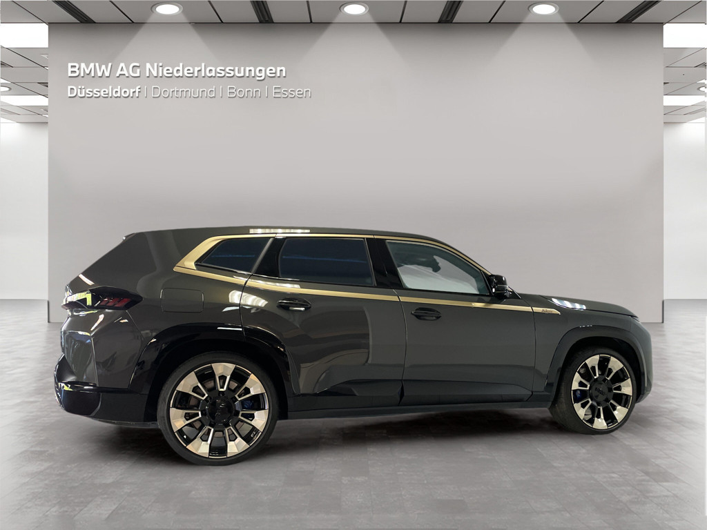 BMW XM