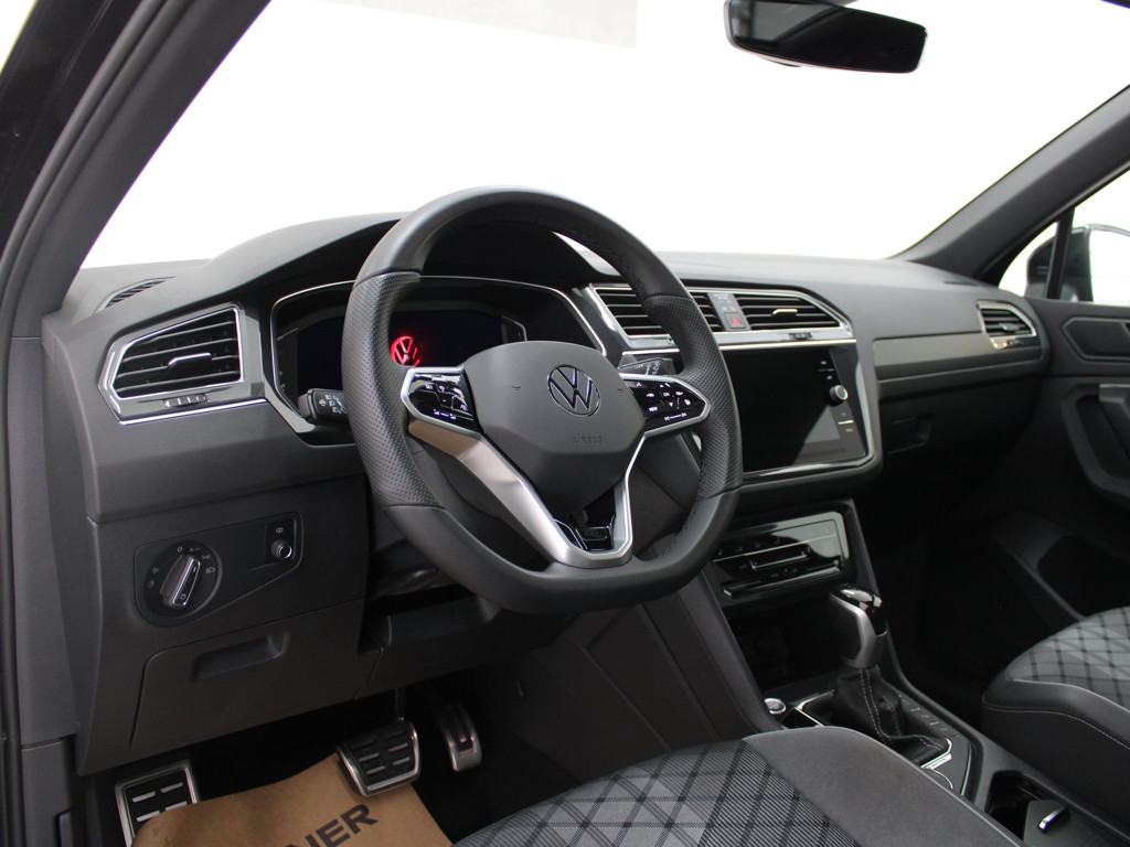 Volkswagen Tiguan 4Motion DSG R-Line