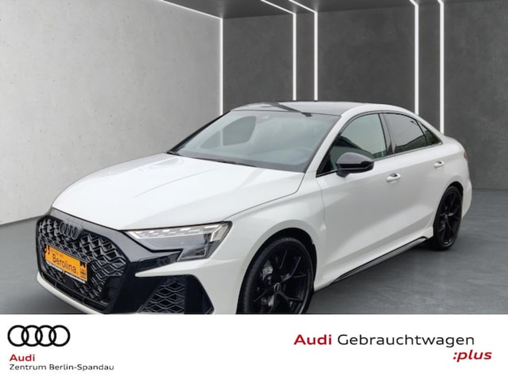 Audi RS3 Sedan Quattro S-Tronic