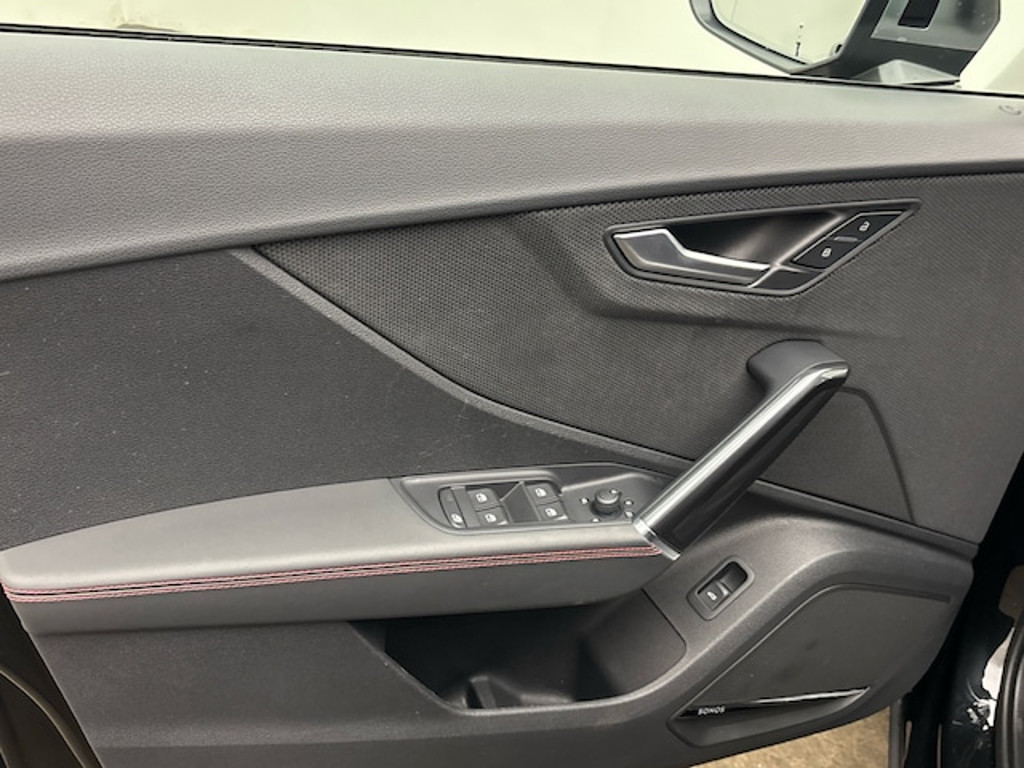 Audi SQ2