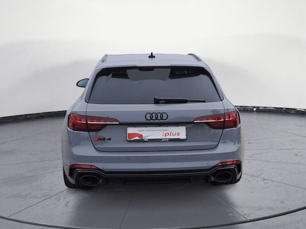Audi RS4