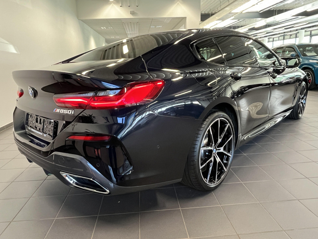BMW M850