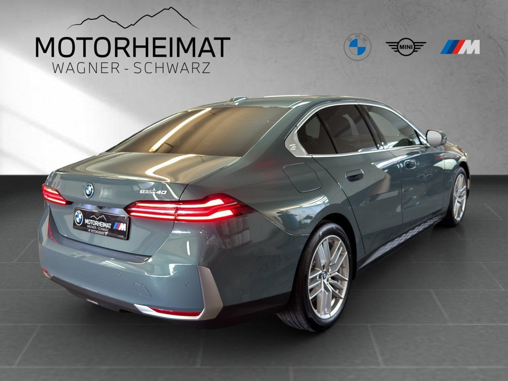 BMW i5