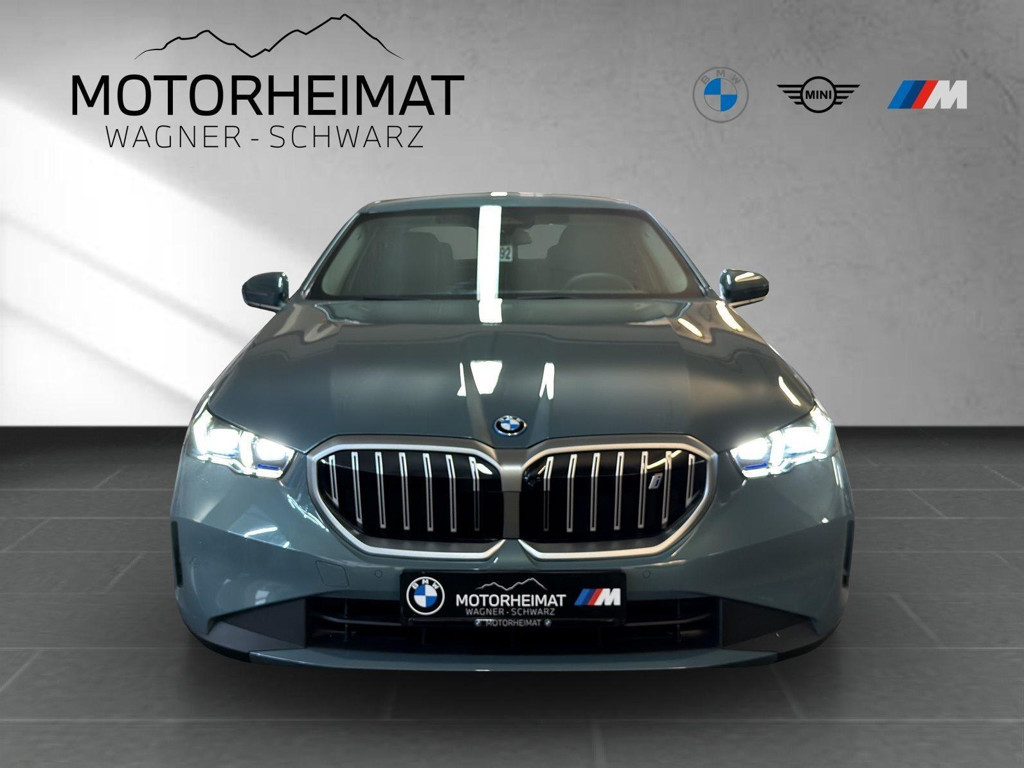 BMW i5