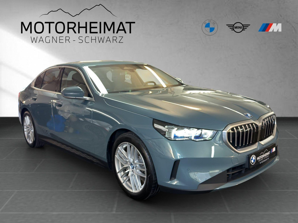 BMW i5