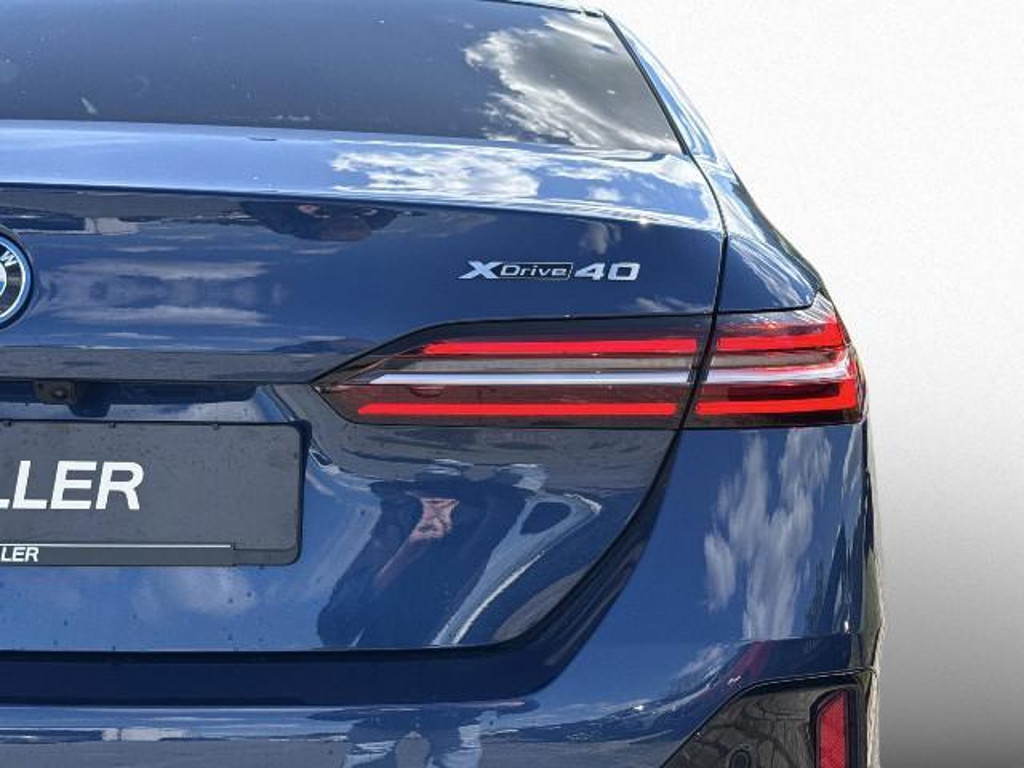BMW i5