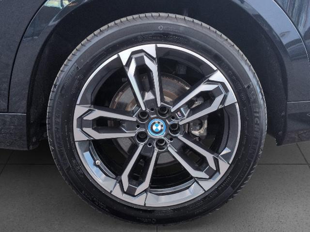 BMW iX2