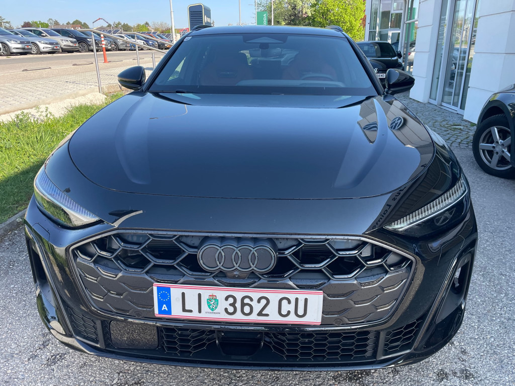 Audi S5 Avant Quattro