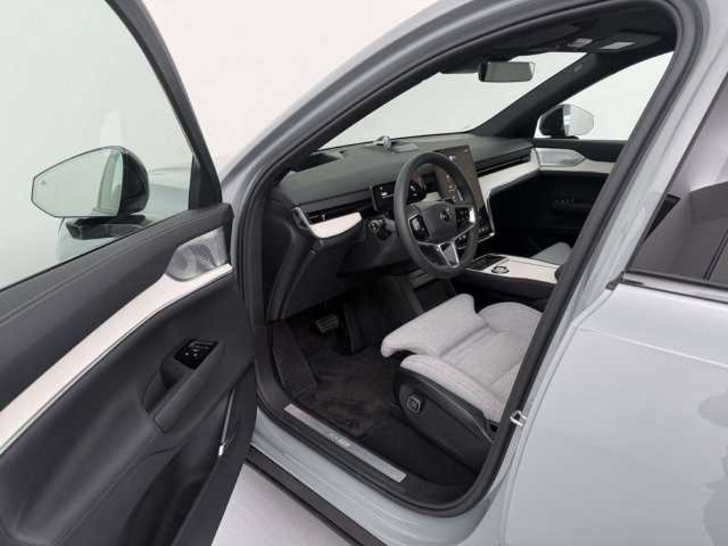 Volvo EX90