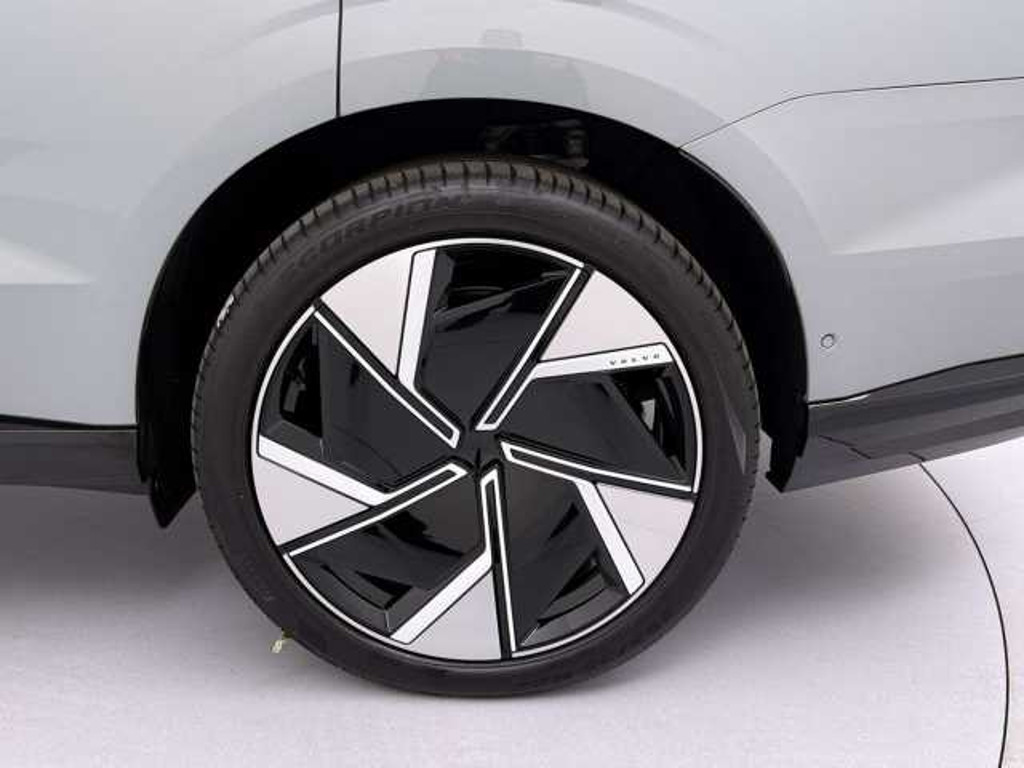 Volvo EX90