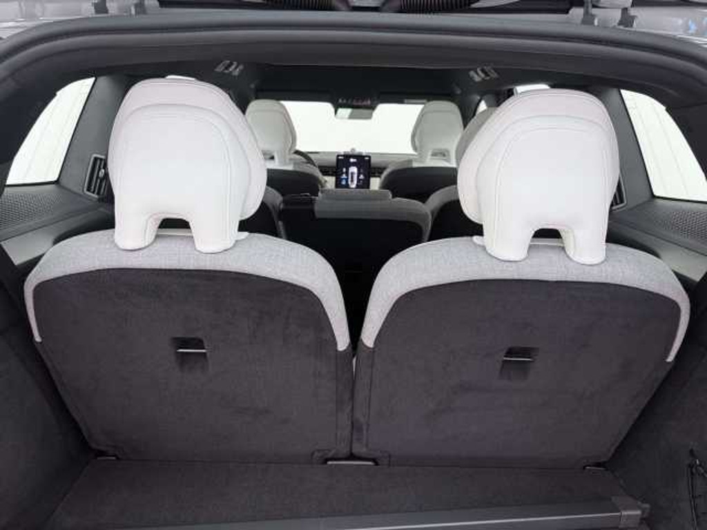 Volvo EX90