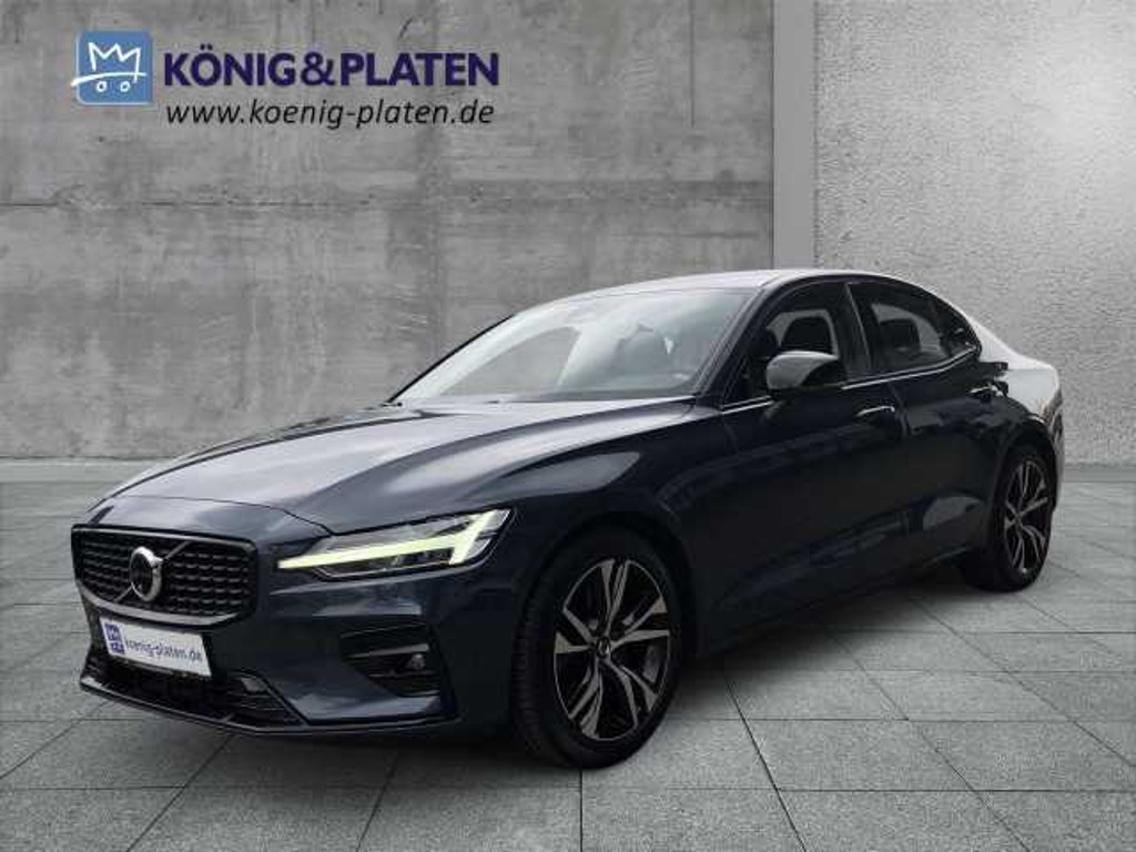 Volvo S60 AWD Plus Dark